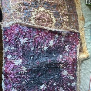 Elegant Floral Patterned Scarf